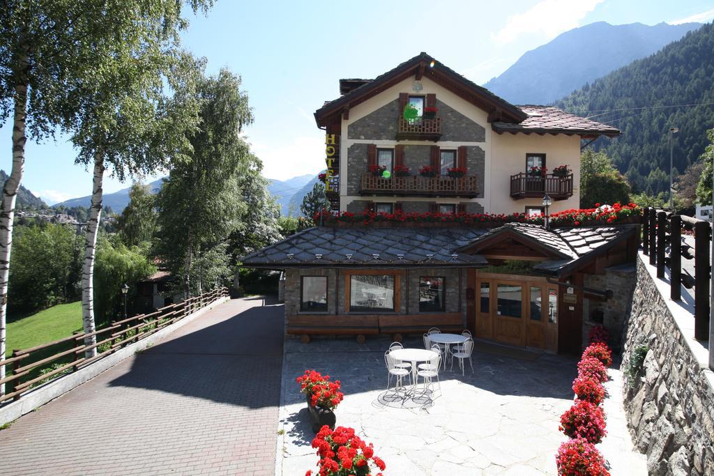 Hotel Stella Del Nord Courmayeur Eksteriør bilde
