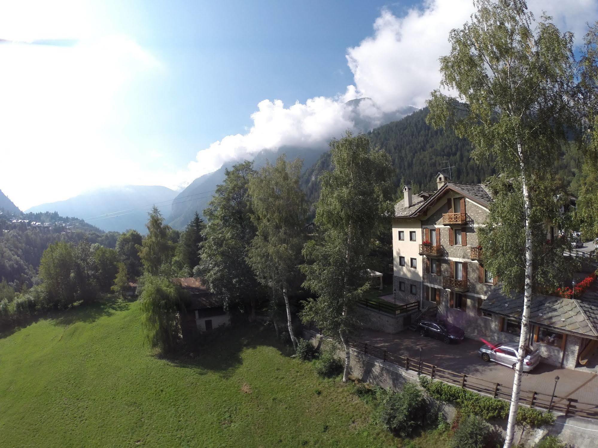 Hotel Stella Del Nord Courmayeur Eksteriør bilde
